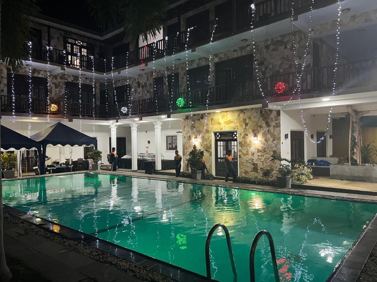 Scandinavia Hotel Hikkaduwa Exterior photo