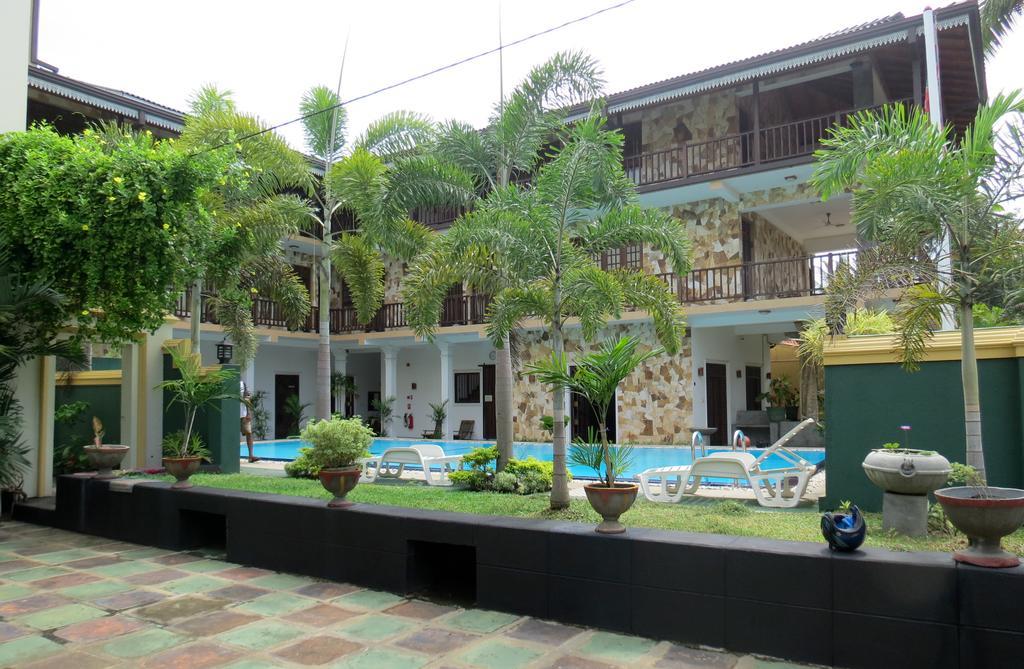 Scandinavia Hotel Hikkaduwa Exterior photo