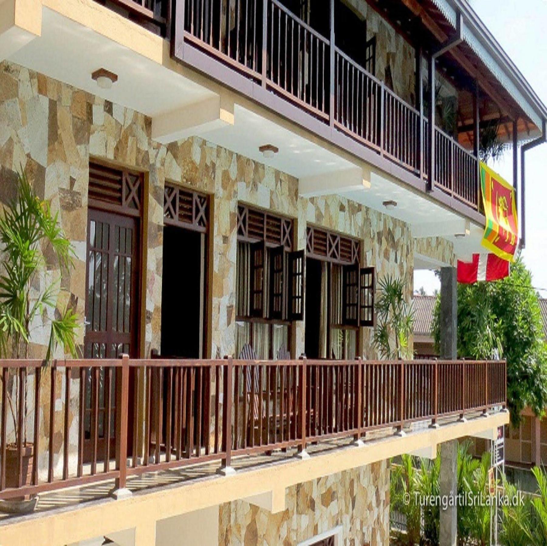 Scandinavia Hotel Hikkaduwa Exterior photo